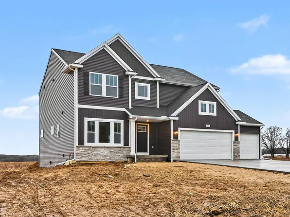 7105 Gibson Farms Dr, Middleville, MI 49333