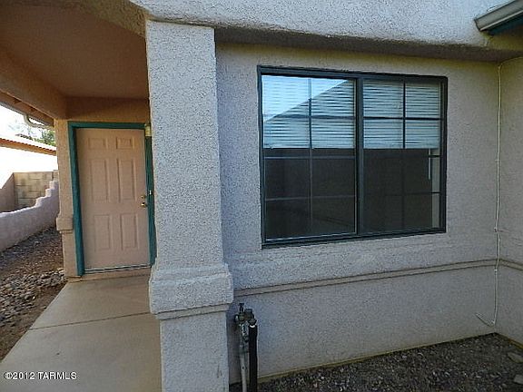 4th image of 1609 W Mulholland Ct