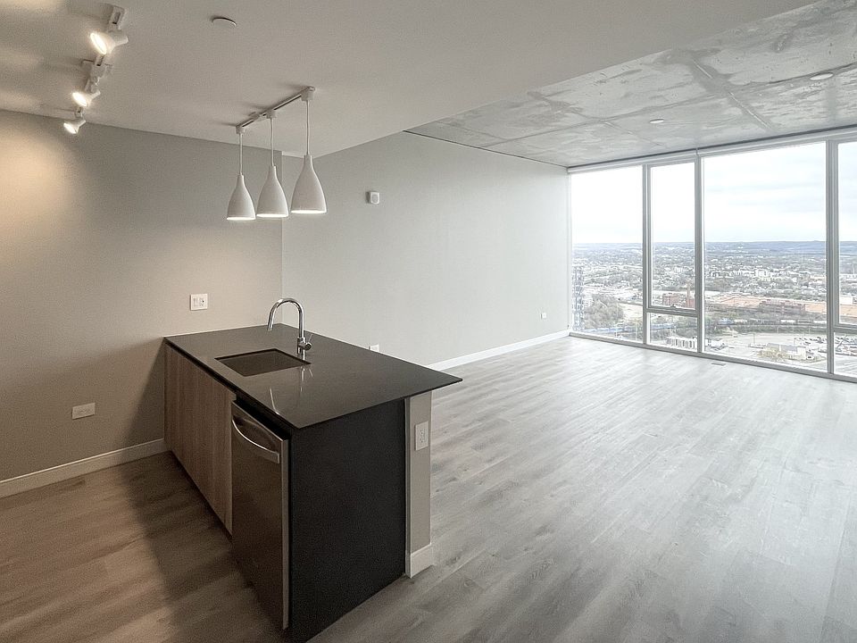 1st image of 805 Church St APT 2701