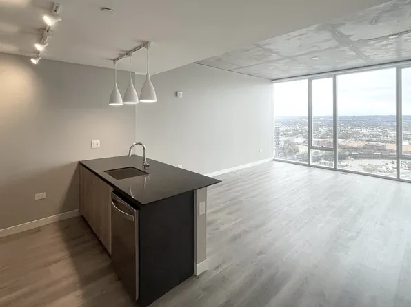 805 Church St APT 2701, Nashville, TN 37203