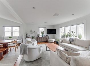 4 Evarts St, Newport, RI 02840