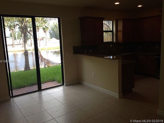 4th image of 8695 NW 98th Ave