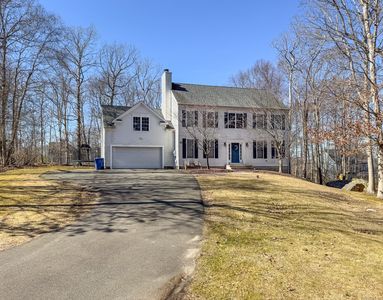 8 Teaberry Court, Higganum, CT, 06441