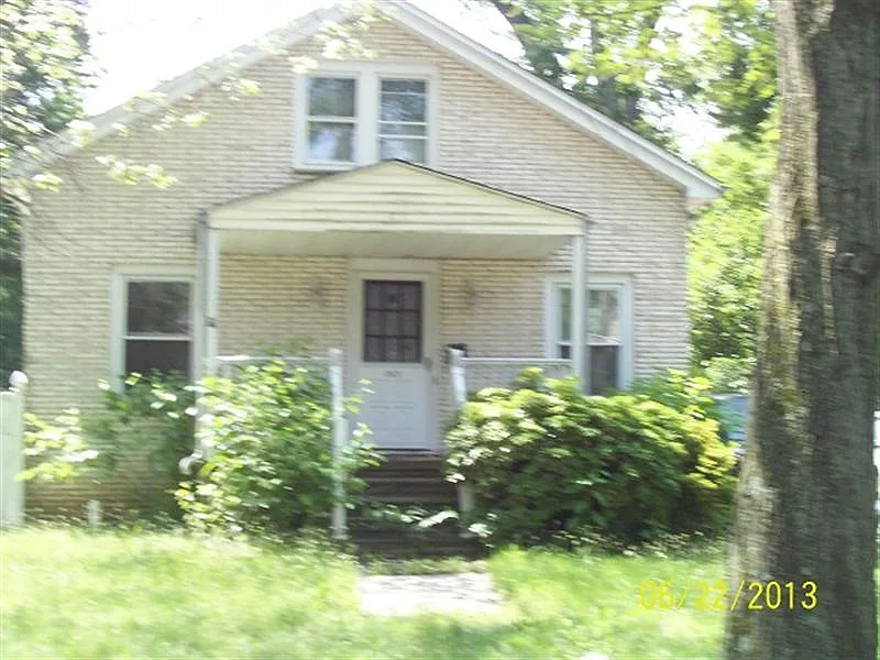 243 Walnut St photo 1