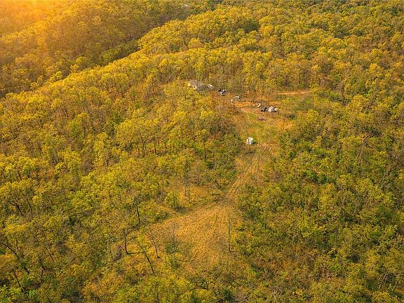 2nd image of 21722 Sibley Rd