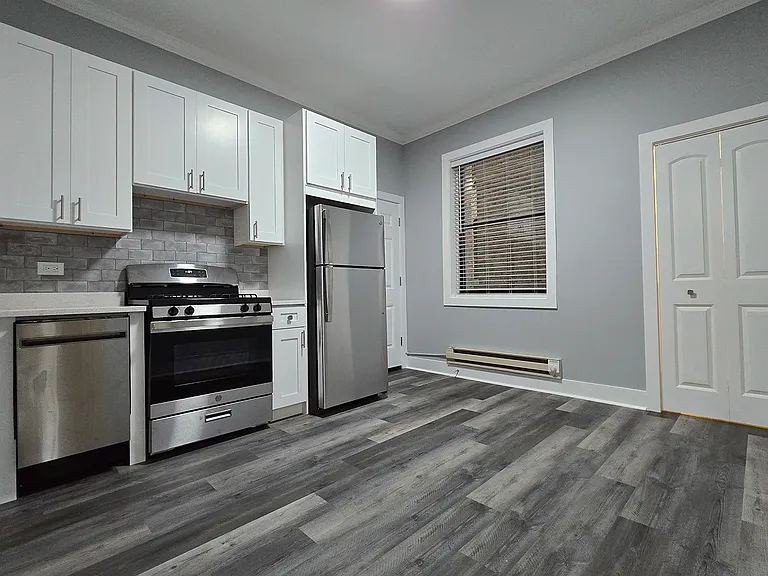 917 W Waveland Ave #A — Photo 5