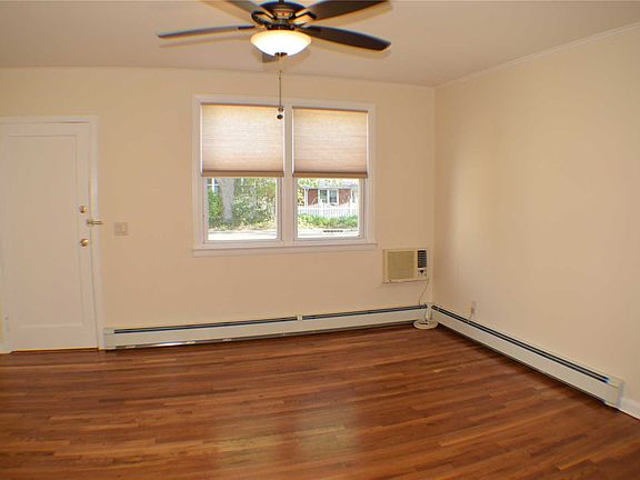 4th image of 314A E Bayville Ave