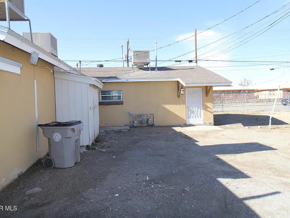 8903 Old County Road A #EL