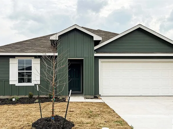 1006 Argonne Frst, Seguin, TX 78155