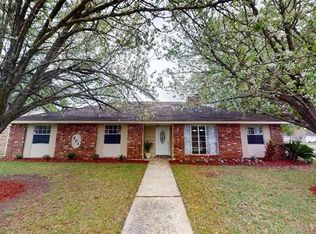 401 Rustling Pine Dr, Slidell, LA 70458