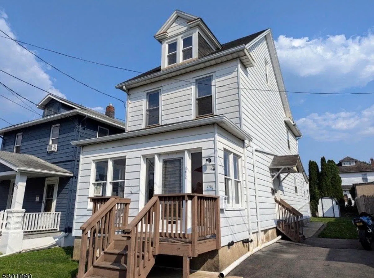 2 bed, 1454 sqft, $2,000 — Photo 4