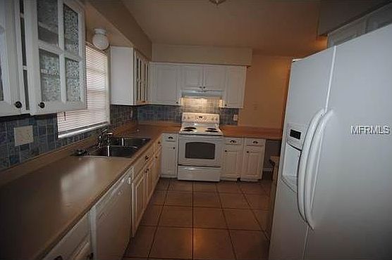 3rd image of 2049 Ronald Cir