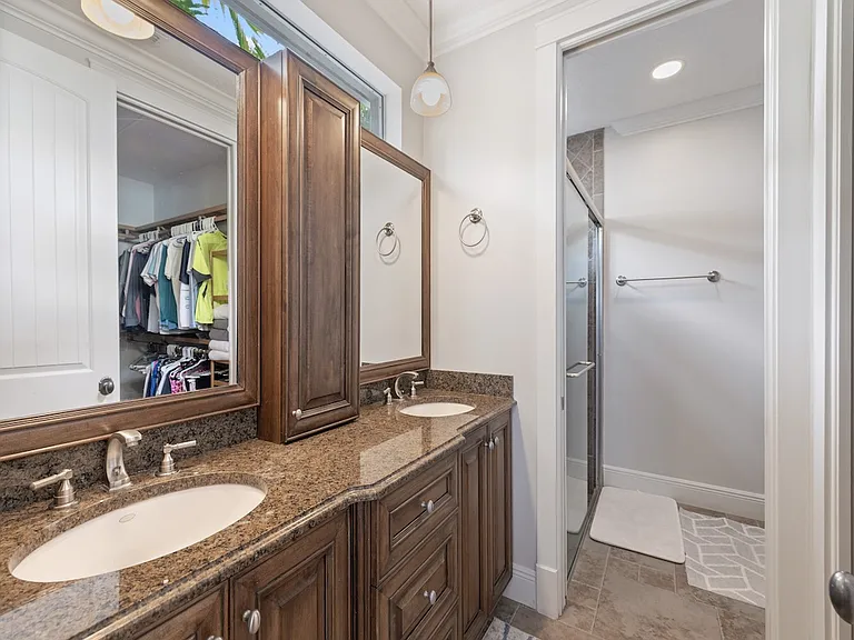 1913 Robalo Dr — Photo 29