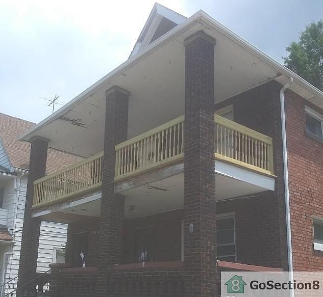 1st image of 15620 Halliday Ave Floor 1