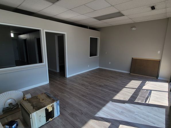 (undisclosed Address)