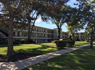501 E Prospect Ave APT 3M, Mount Prospect, IL 60056