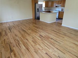 145-85 220th St, Springfield Gardens, NY 11413