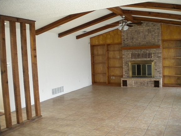 5th image of 4409 Creekside Dr