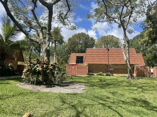 1485 Masters Circle #149, Delray Beach, FL 33445
