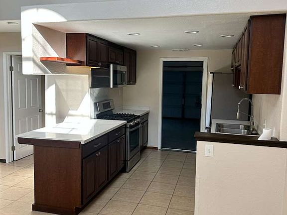 4th image of 2610 Michelle Ct #A