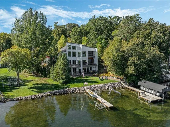 1825 S Le Homme Dieu Dr NE, Alexandria, MN 56308