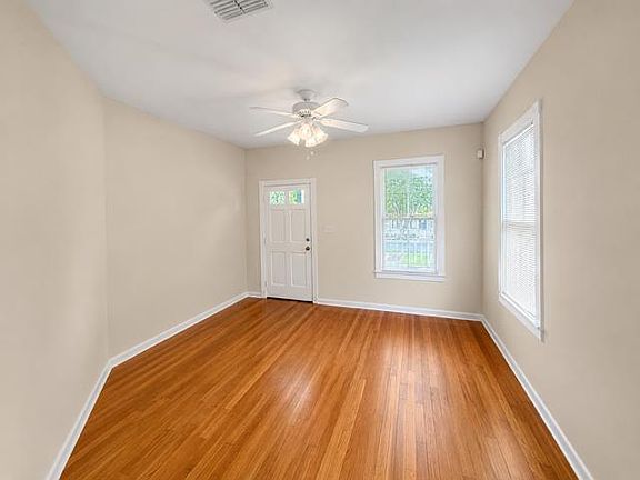 4th image of 421 N Crawford St