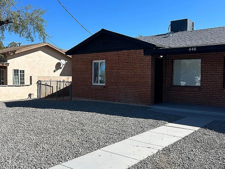 1st image of 646 N Desert Ave #2