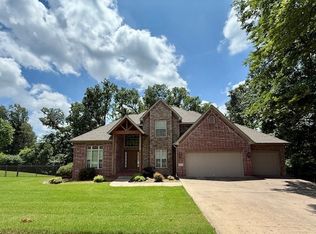 201 NW Lasalle Dr, Bentonville, AR 72712