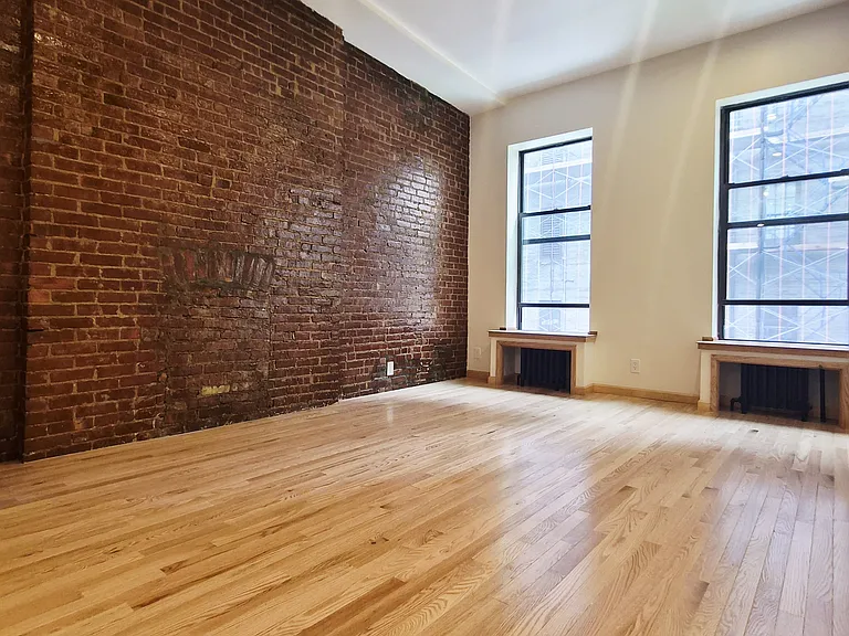 134 W 74th St #5B — Photo 1