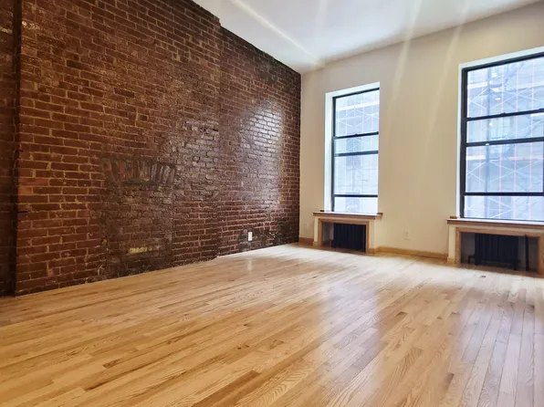 134 West 74th Street image 1 of 7