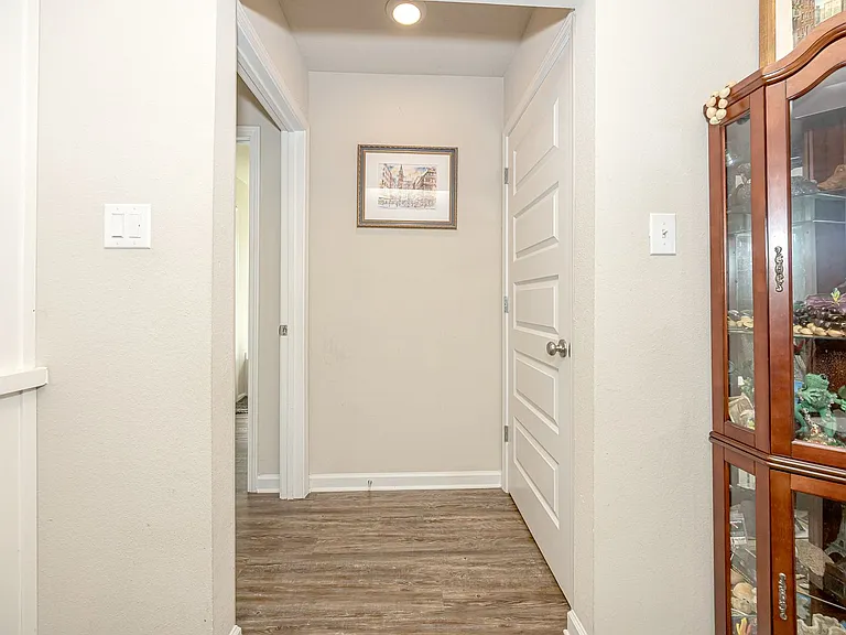 9125 Bellewood Dr — Photo 17