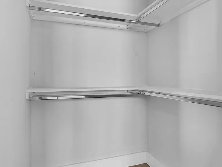 560 NE 63rd St #3 — Photo 9