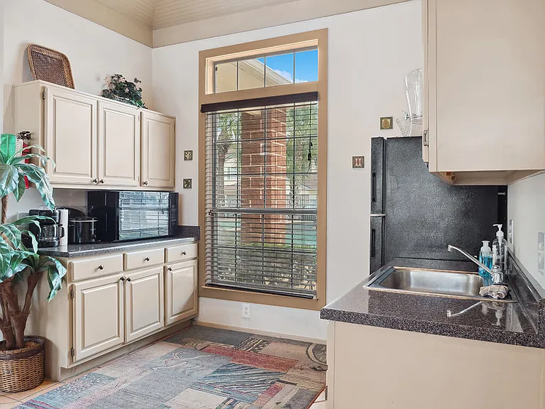 Tidwell Estates Apartments — Photo 14