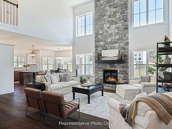 5th image of 124 Wyndale Dr