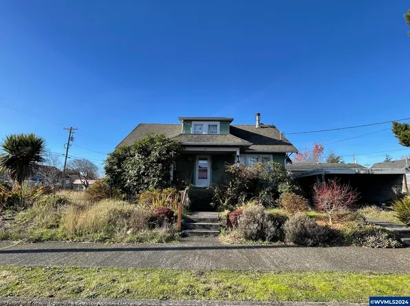 316 Douglas Ave, Tillamook, OR 97141