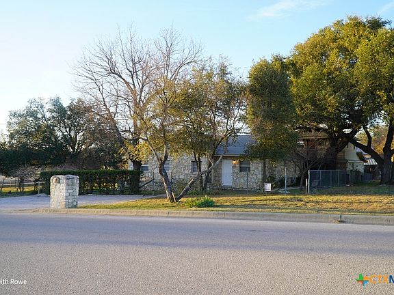 3rd image of 503 E Avenue G