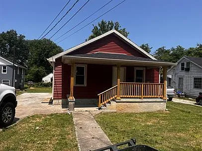 2 bed, 1.0 bath, 806 sqft, $1,150 — Photo 1