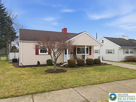 2nd image of 1740 Lansdale Ave