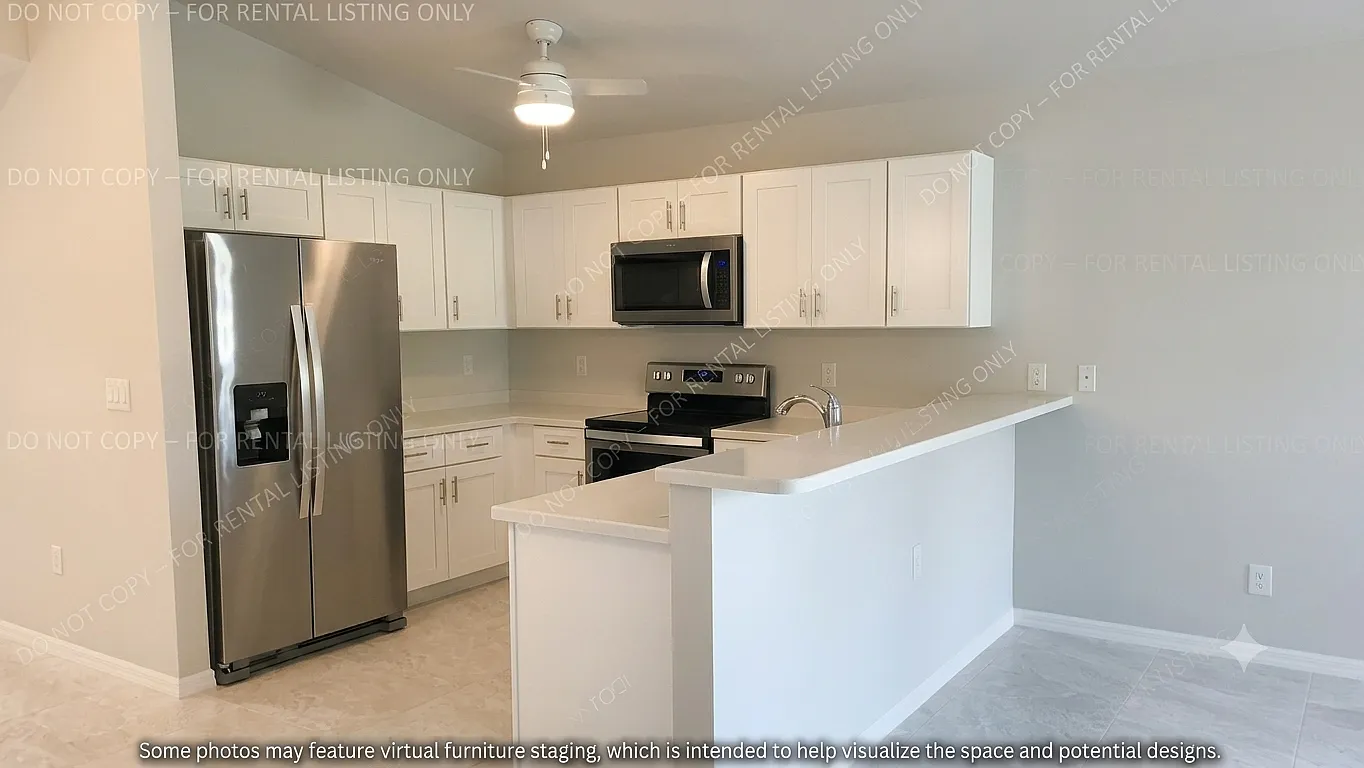104 SE 4th Pl — Photo 4