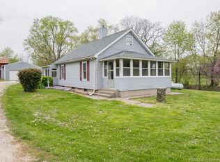 10207 S State Road 335, Pekin, IN 47165