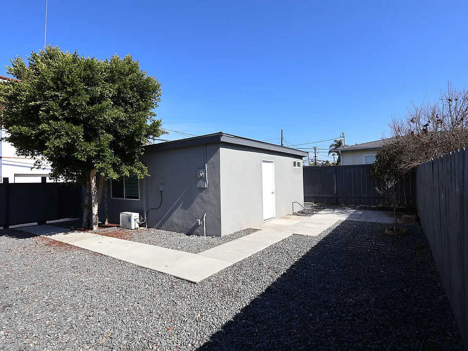 Backyard & Side yard