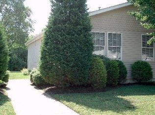 2 Davis Ct, Pemberton, NJ 08068