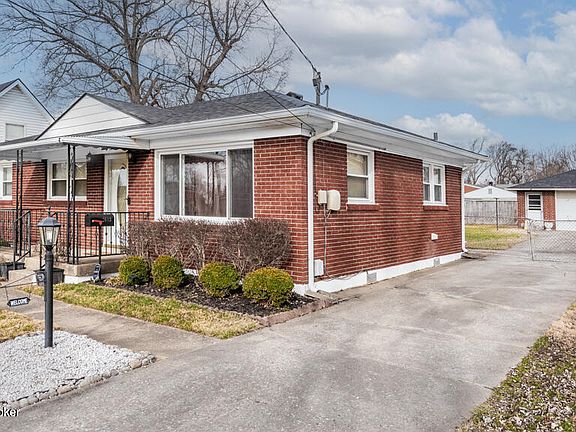 2nd image of 2613 Alva Dr
