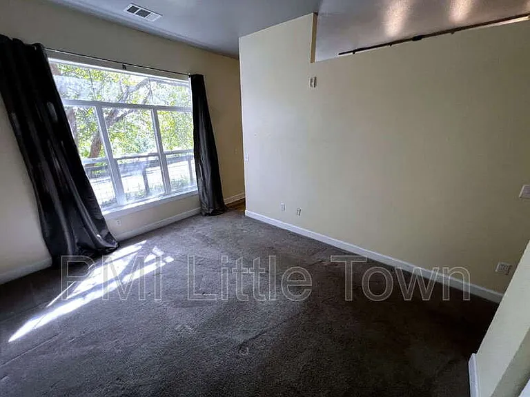 5677 Park Pl #104D — Photo 2