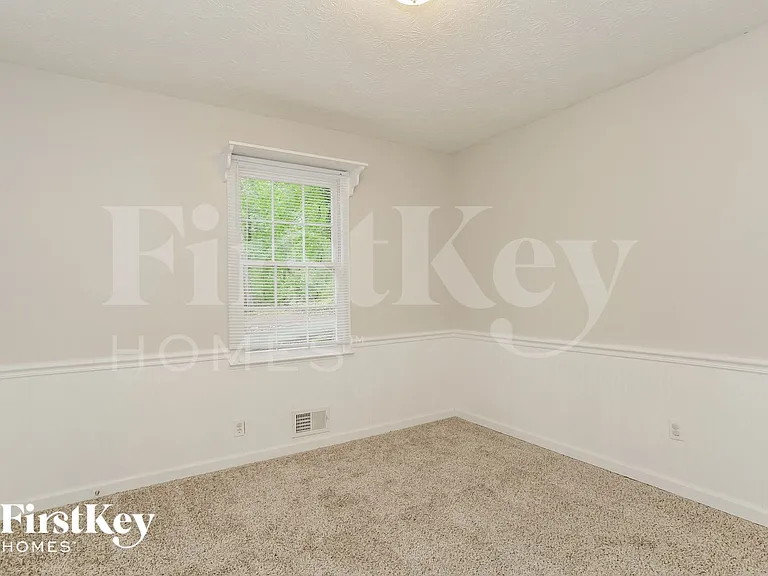 173 Shady Lane Cir — Photo 12