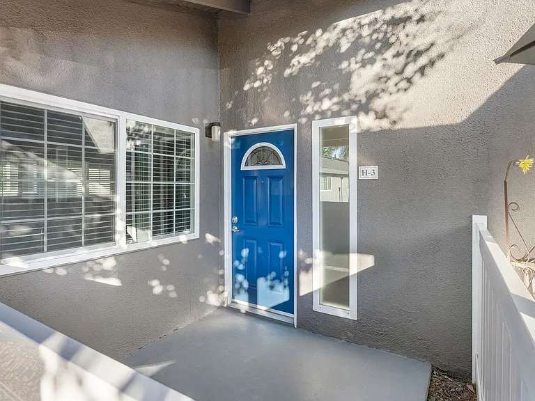 Pacific Palms Apartment Homes — Photo 19