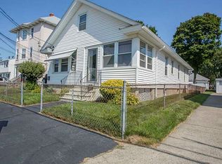 34 Warwick Rd, Pawtucket, RI 02861