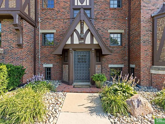 4th image of 4907 Davenport St APT 11