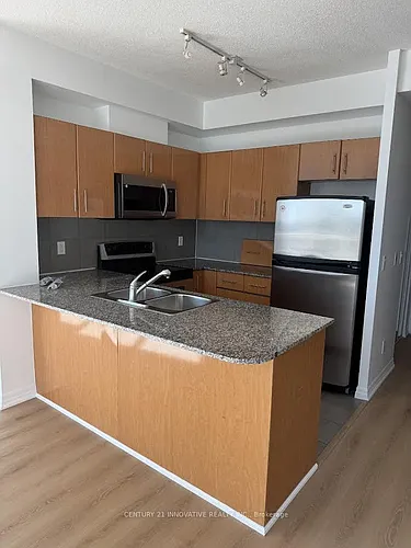 16 Yonge St Photo 1
