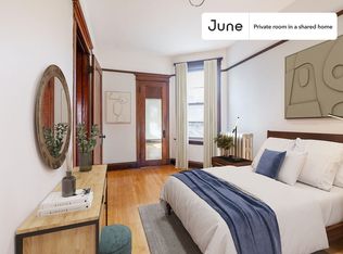 1223 W Gunnison St #B, Chicago, IL 60640